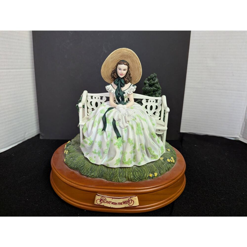 Vintage Gone With The Wind Scarlett Lady Musical Figurine Southern Belle - Picture 2 of 15